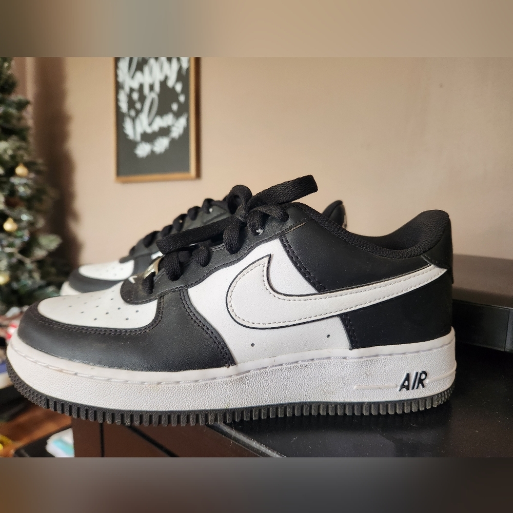 Nike AF1 Black and White